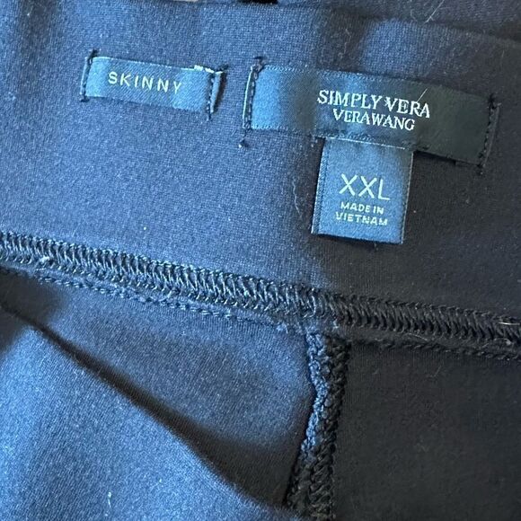 Simply Vera Leggings - Picture 2 of 2